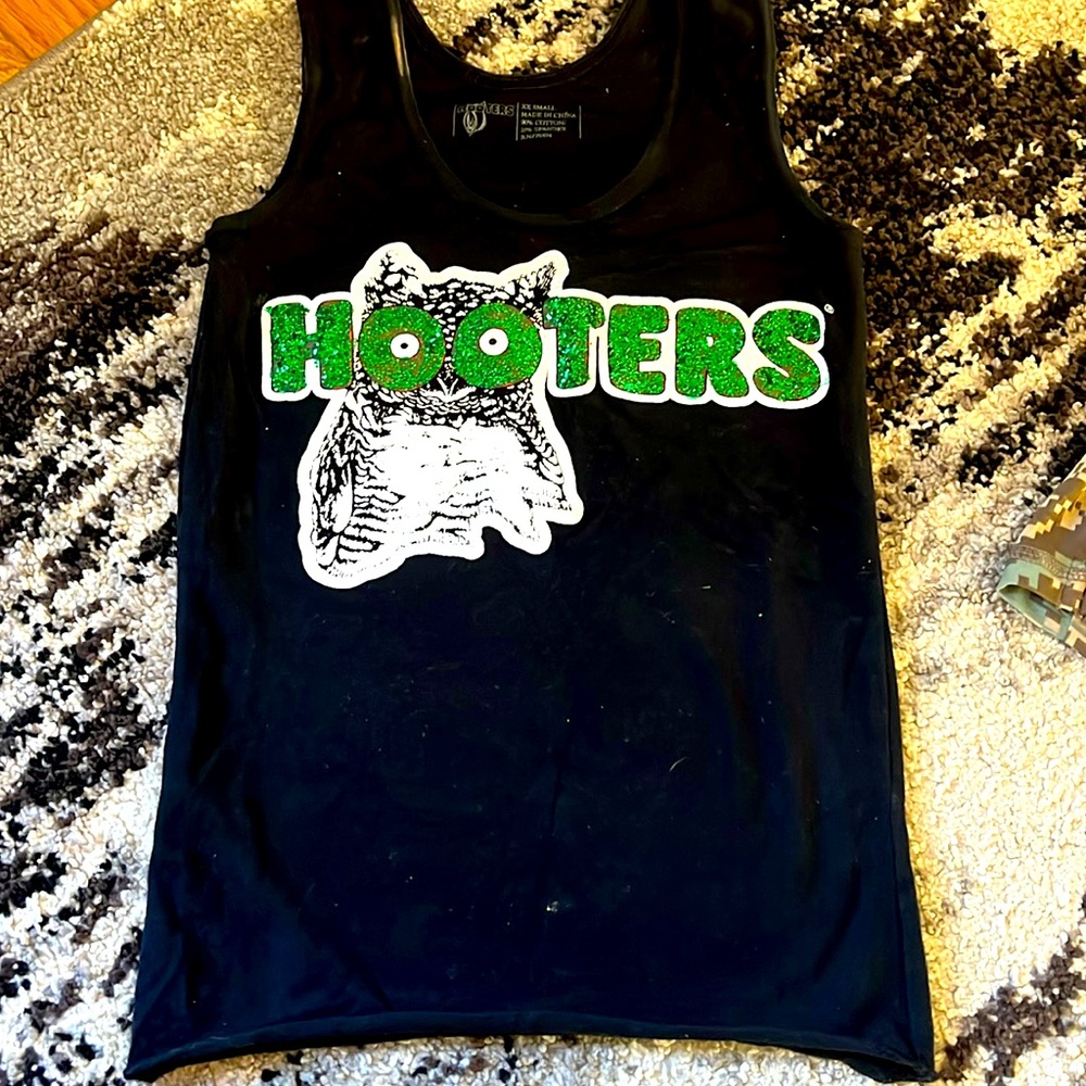Hooters uniform for st. Patrick’s day. Size xxs
